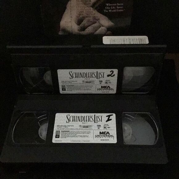 Schindler’s list Two VHS tapes in original pack  - Picture 4 of 6